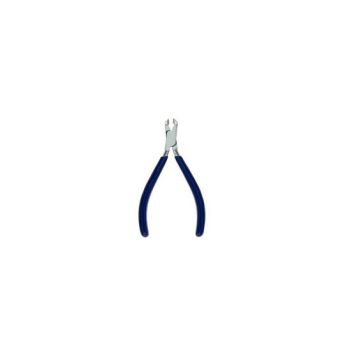 Diagonal flush cutting plier
